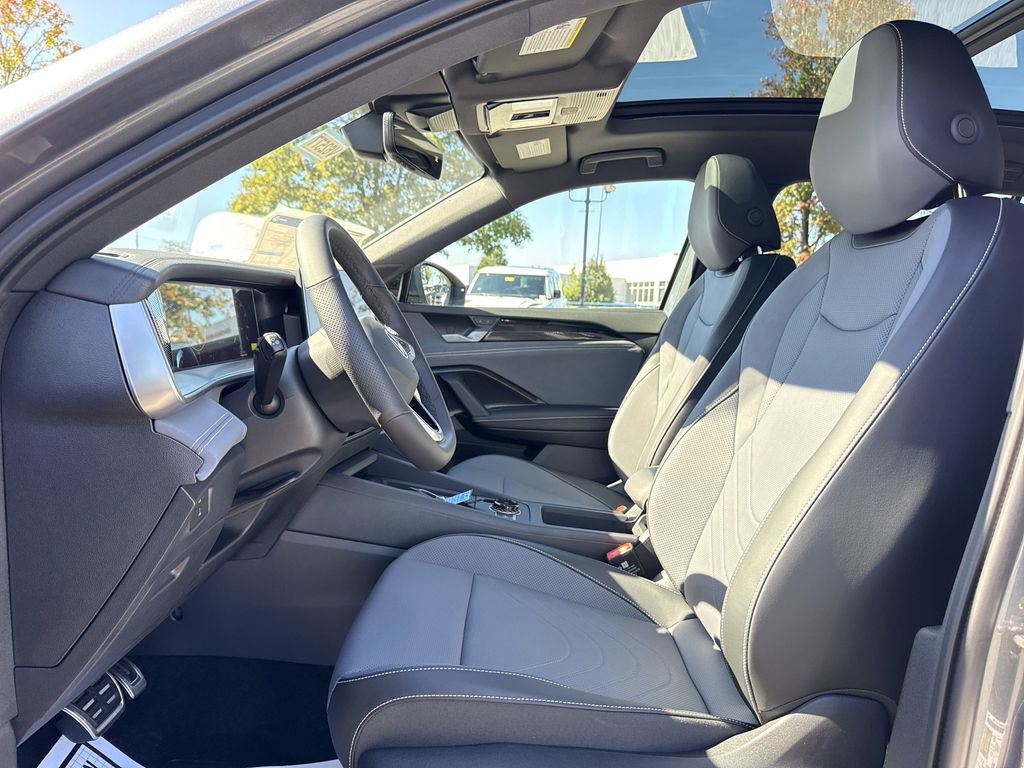 New 2026 Volkswagen Tiguan SE R-Line image 11
