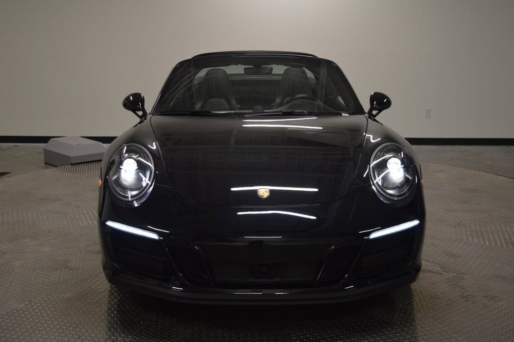 Certified 2019 Porsche 911 Targa 4 GTS AWD/4WD image 10