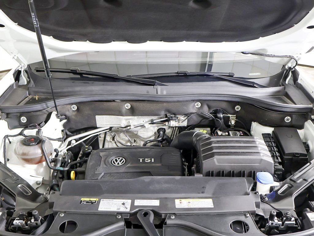 Used 2023 Volkswagen Atlas Cross Sport SE w/ Panoramic Sunroof Package image 21