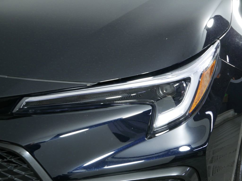 Used 2025 Toyota Corolla SE w/ Convenience Package image 14