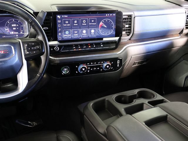Used 2024 GMC Sierra 1500 SLT AWD/4WD image 17