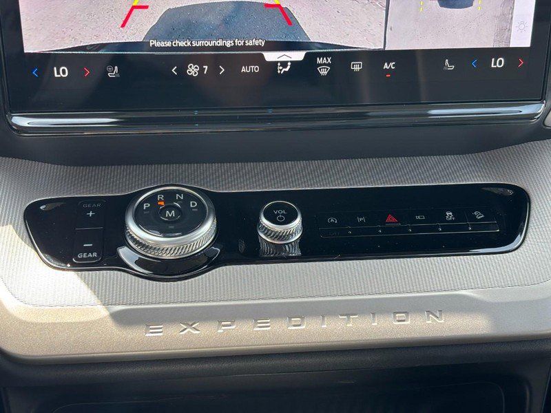 New 2026 Ford Expedition Active AWD/4WD image 25