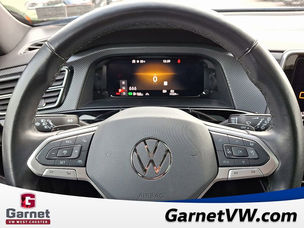 Certified 2024 Volkswagen Atlas Cross Sport SEL R-Line image 20