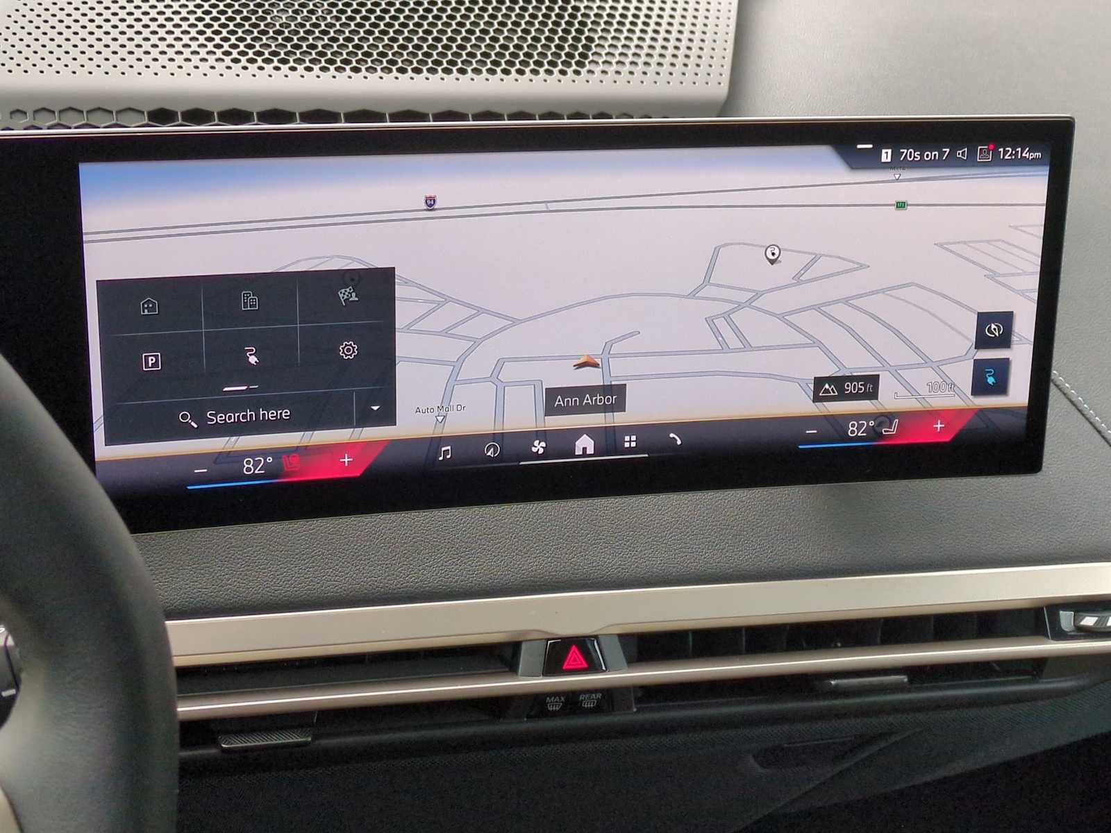 Used 2025 BMW iX xDrive50 image 30