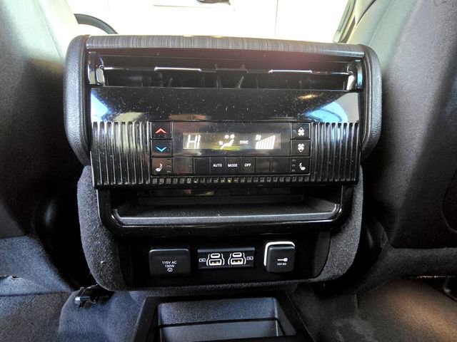 Certified 2024 Jeep Wagoneer Series II image 31