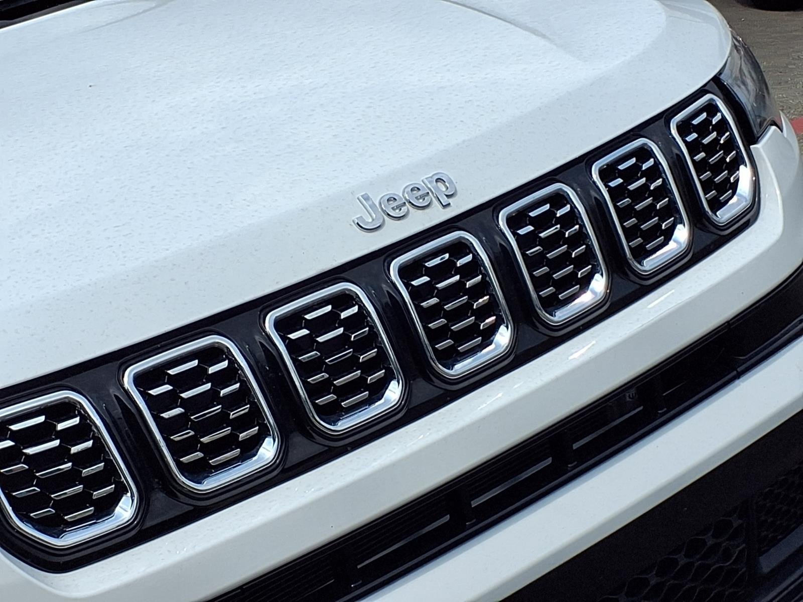 Certified 2024 Jeep Compass Limited AWD/4WD image 29