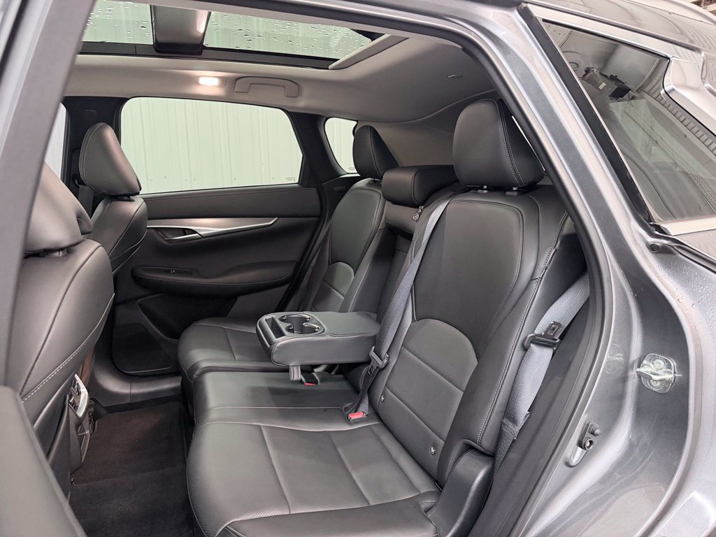 Certified 2023 INFINITI QX50 Luxe FWD image 31