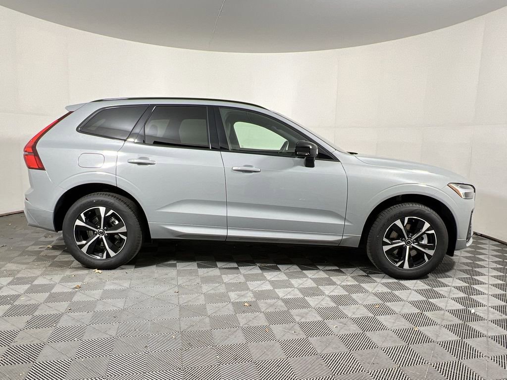 New 2026 Volvo XC60 B5 Core image 9