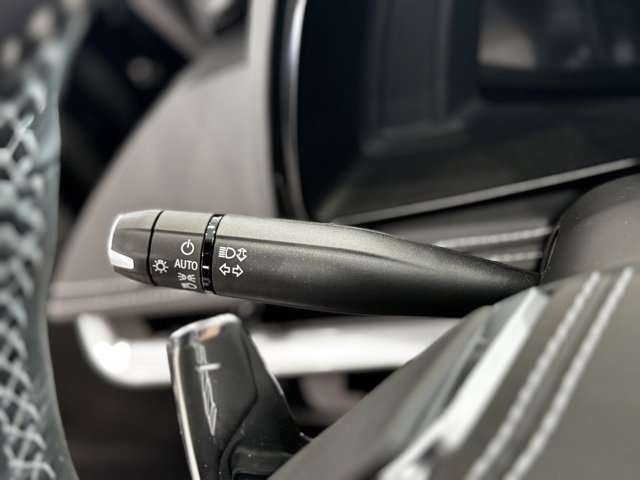 Used 2025 Chevrolet Corvette Stingray Coupe w/ 1LT image 20