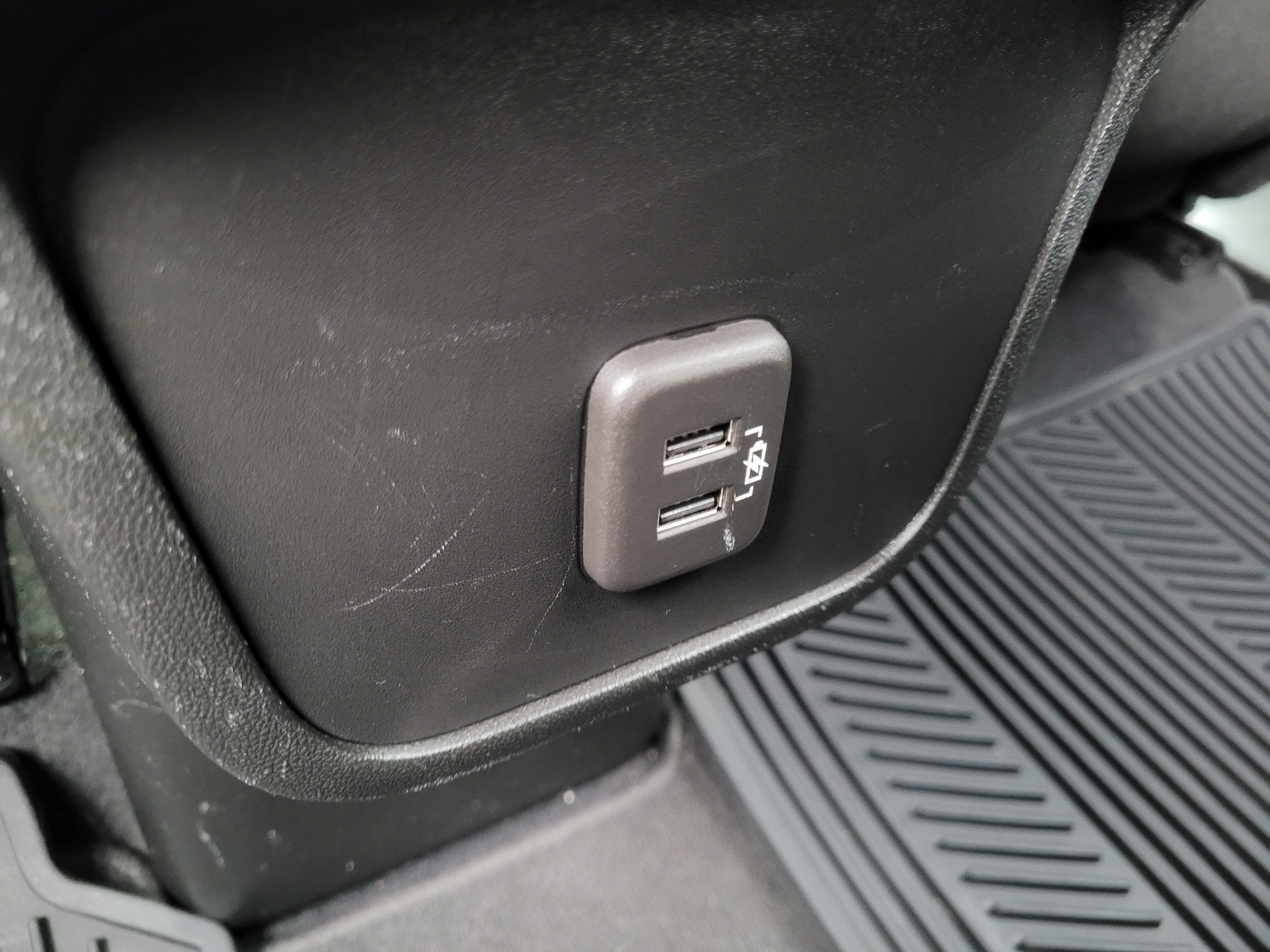 Used 2020 Chevrolet Equinox LT FWD image 16