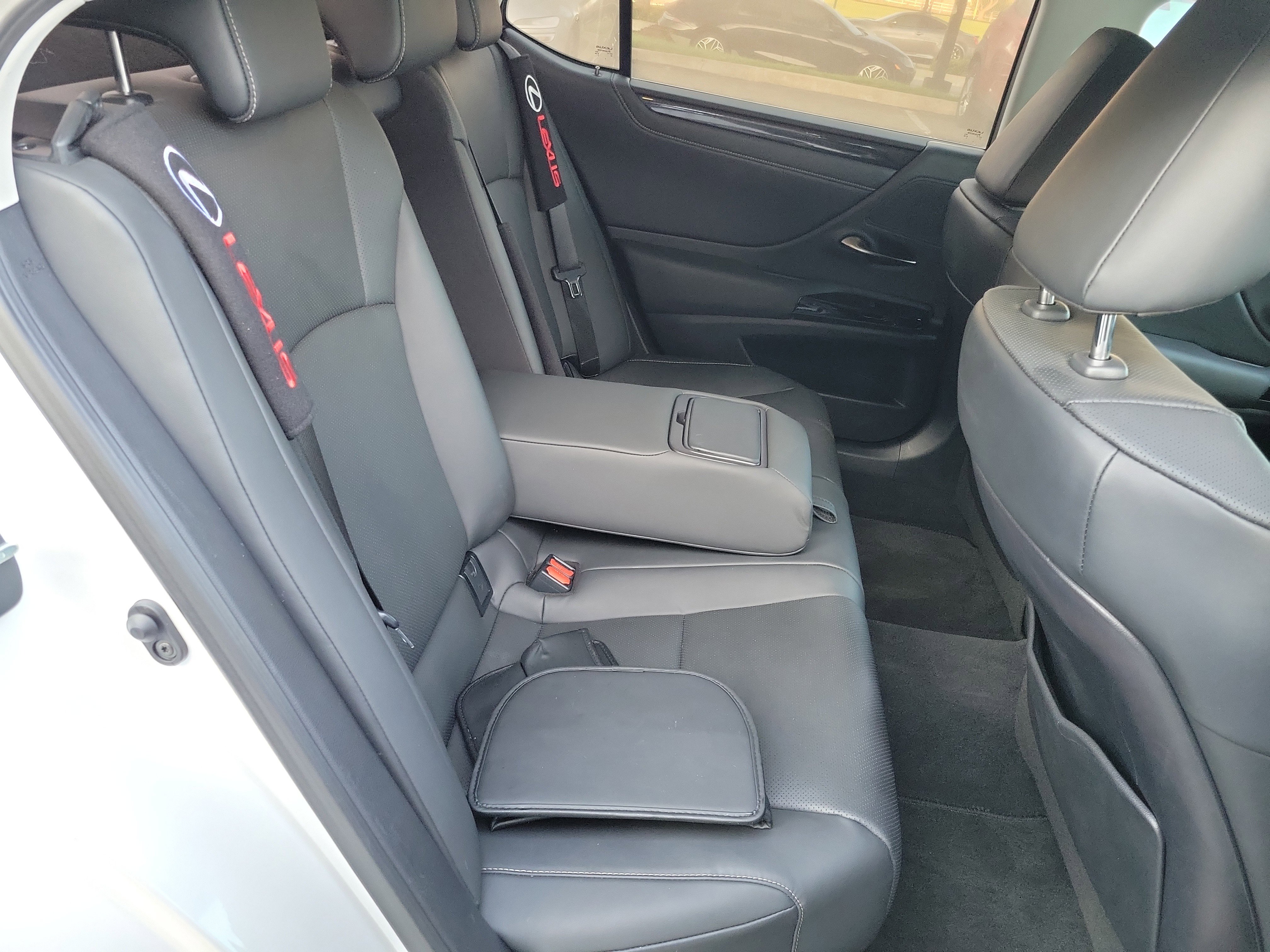 Used 2024 Lexus ES 350 w/ Accessory Package (Z1) image 22