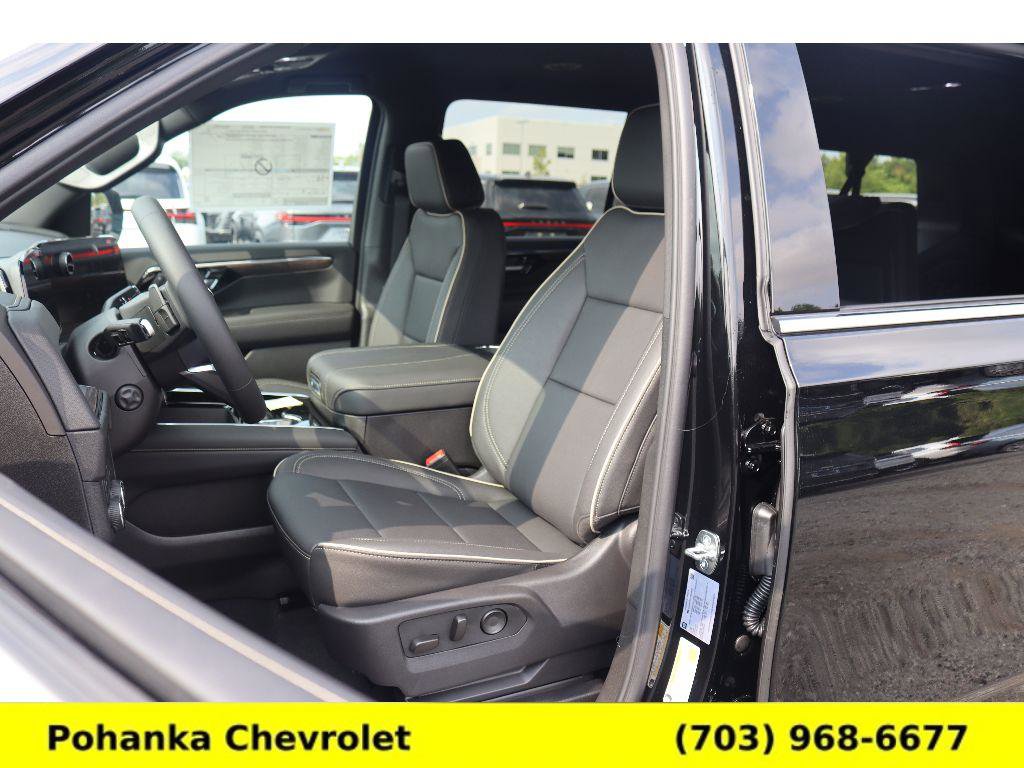 Certified 2025 Chevrolet Suburban Premier image 21