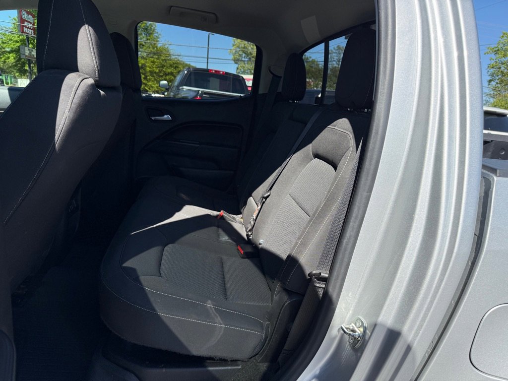 Used 2017 Chevrolet Colorado LT w/ LT Convenience Package image 12