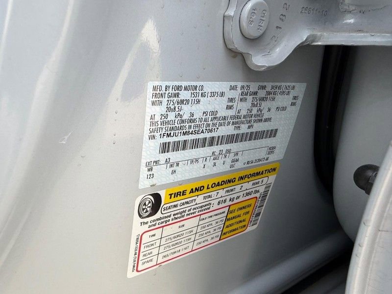 Used 2025 Ford Expedition Platinum AWD/4WD image 22