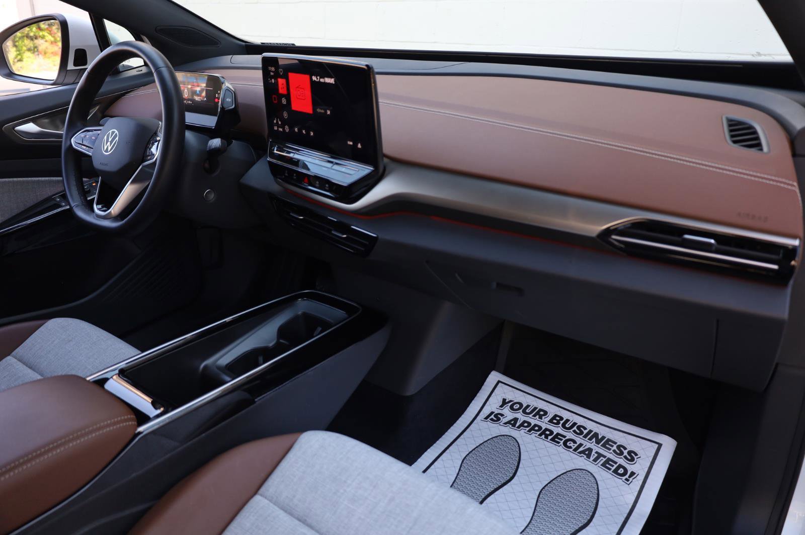 Used 2023 Volkswagen ID.4 Pro image 28