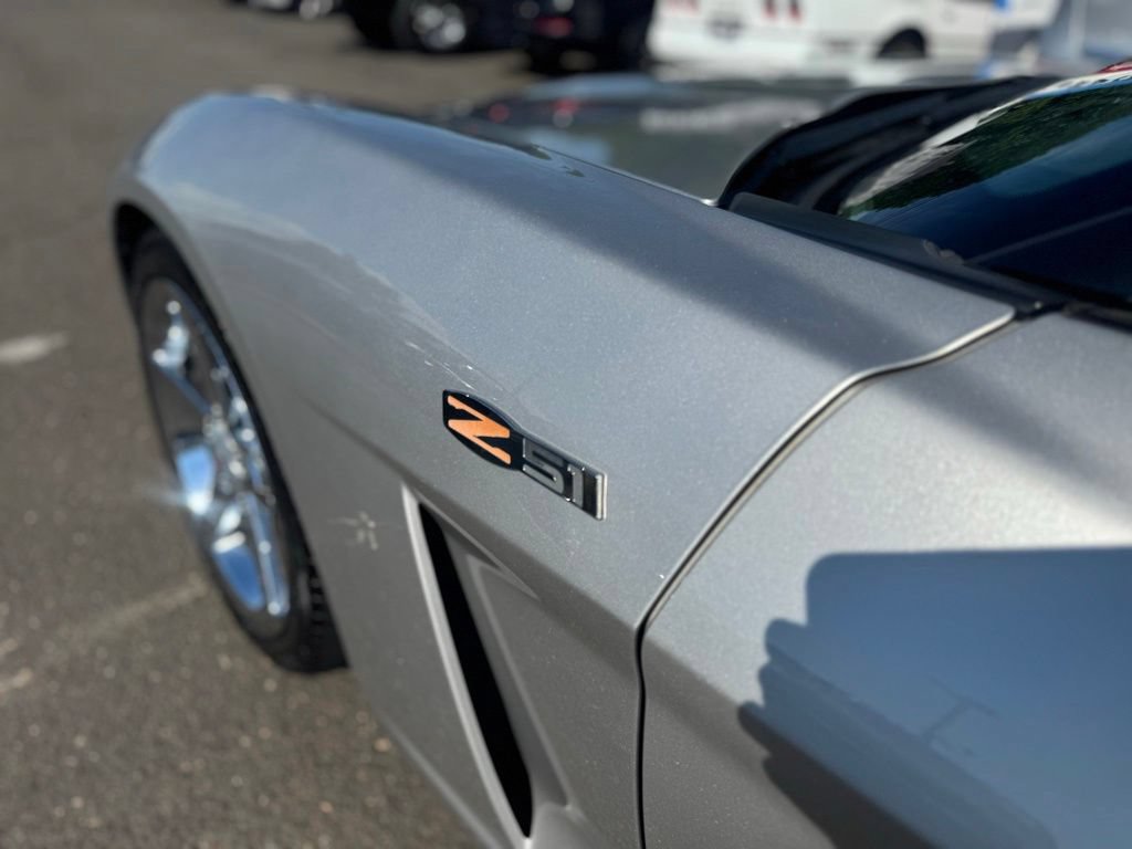 Used 2005 Chevrolet Corvette Convertible w/ Preferred Equipment Group RWD image 13