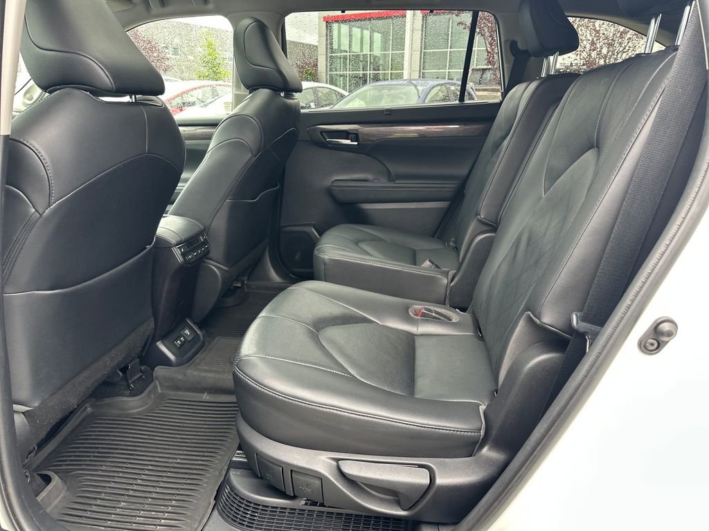 Certified 2020 Toyota Highlander Platinum AWD/4WD image 14