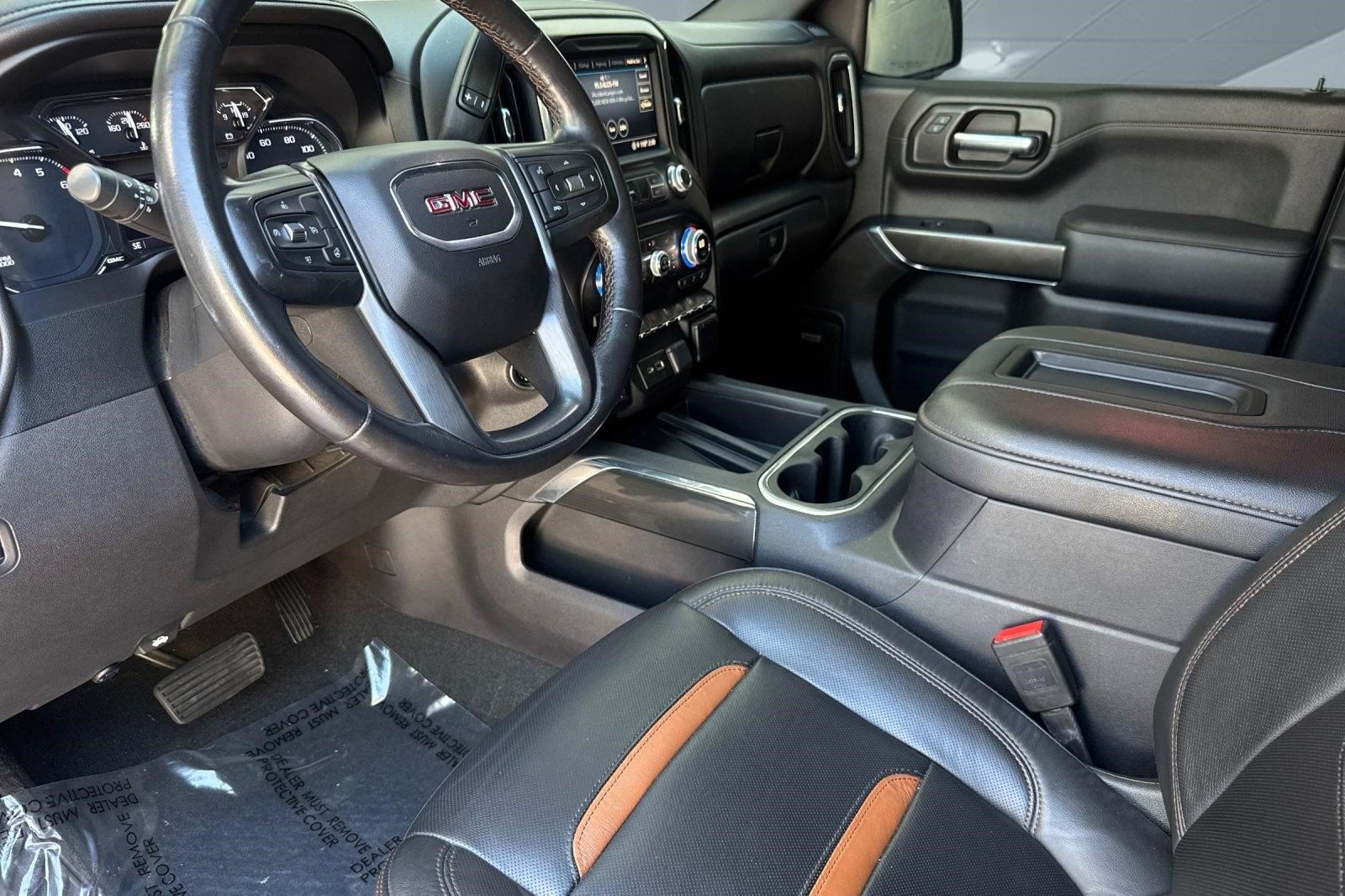 Used 2021 GMC Sierra 1500 AT4 w/ AT4 Value Package AWD/4WD image 4