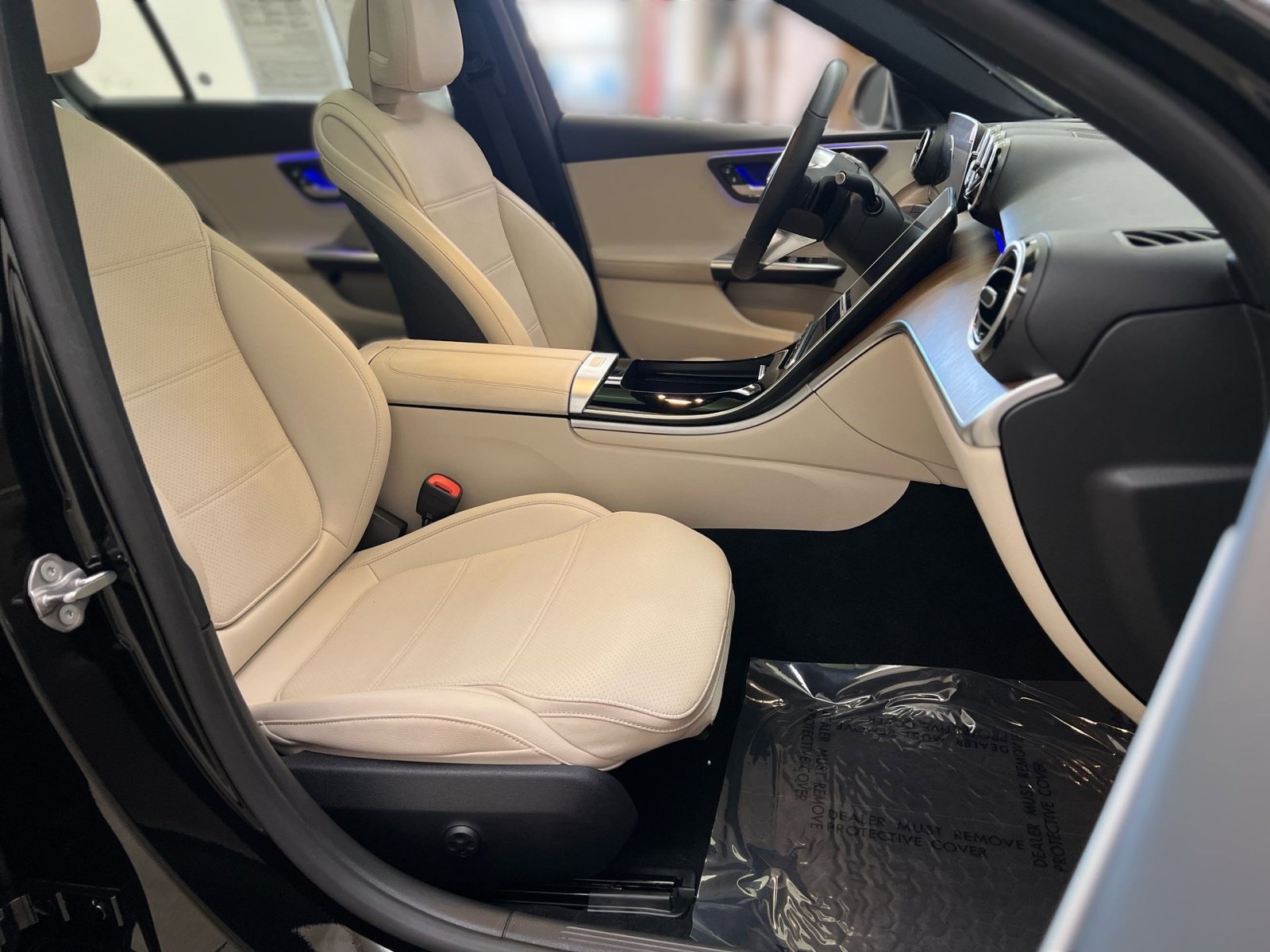 Used 2023 Mercedes-Benz C 300 4MATIC Sedan image 25