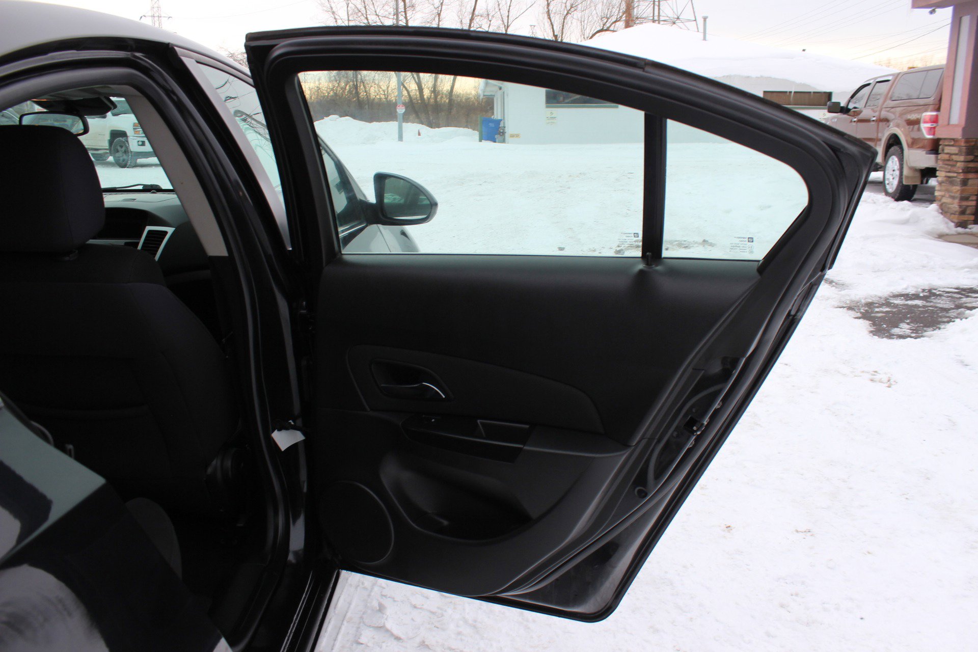 Used 2014 Chevrolet Cruze LT image 34