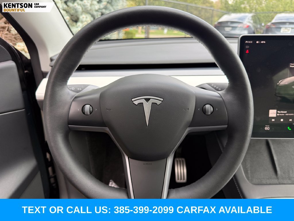 Used 2022 Tesla Model Y Performance AWD/4WD image 14