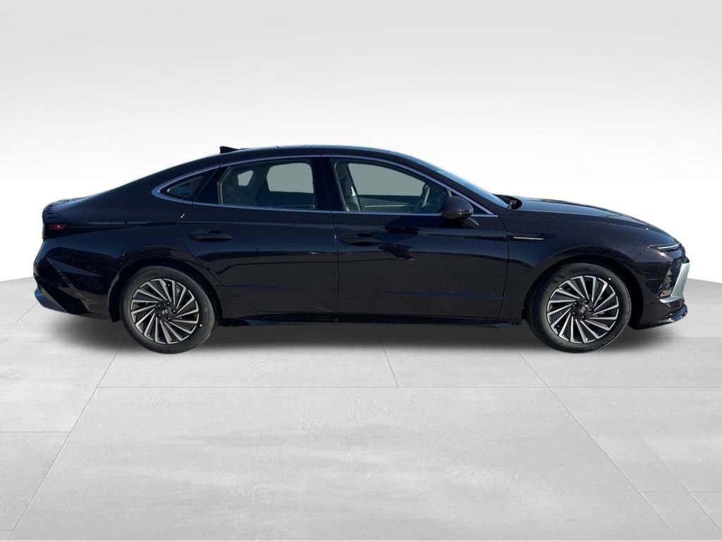 New 2026 Hyundai Sonata Limited image 8