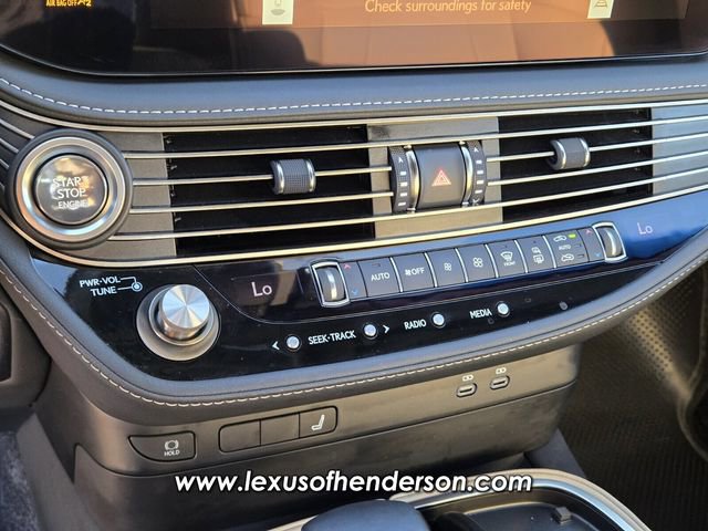 Certified 2023 Lexus LS 500 w/ Accessory Package (Z1) RWD image 28