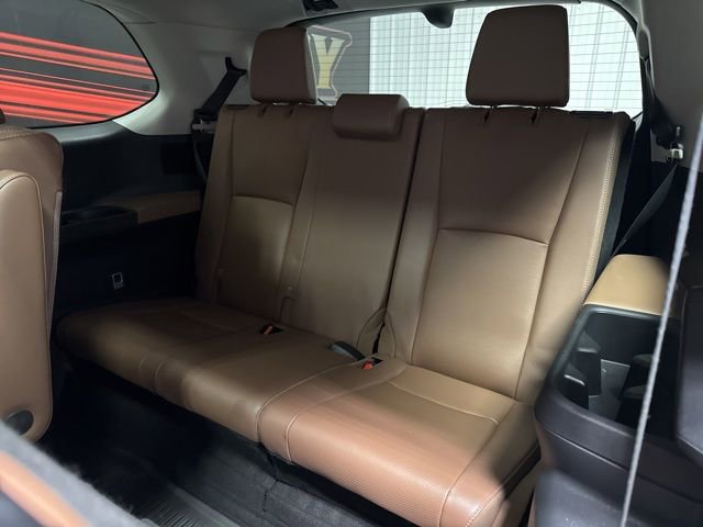 Used 2024 Toyota Grand Highlander Platinum image 17