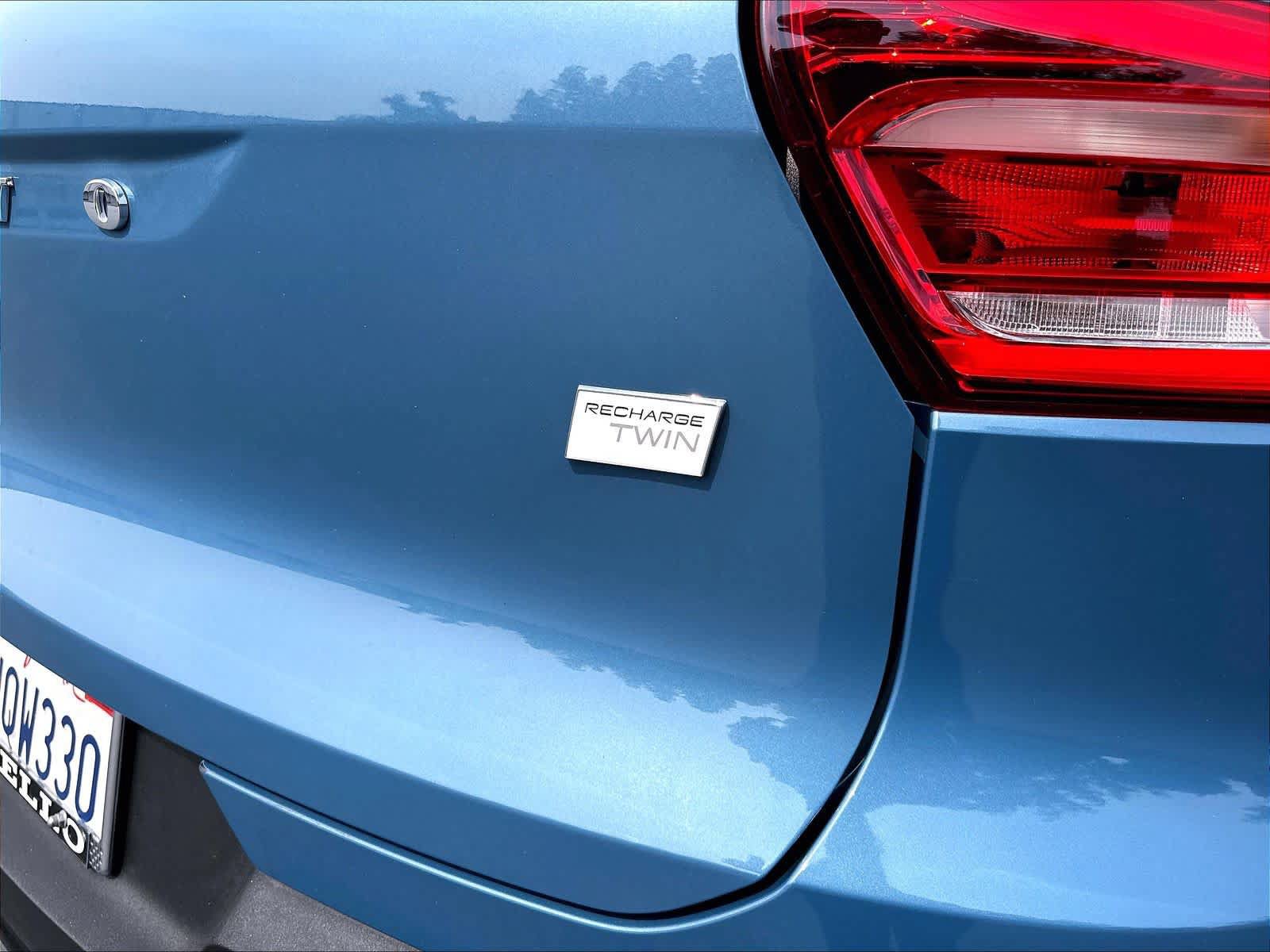 Used 2023 Volvo XC40 Recharge Ultimate AWD/4WD image 11