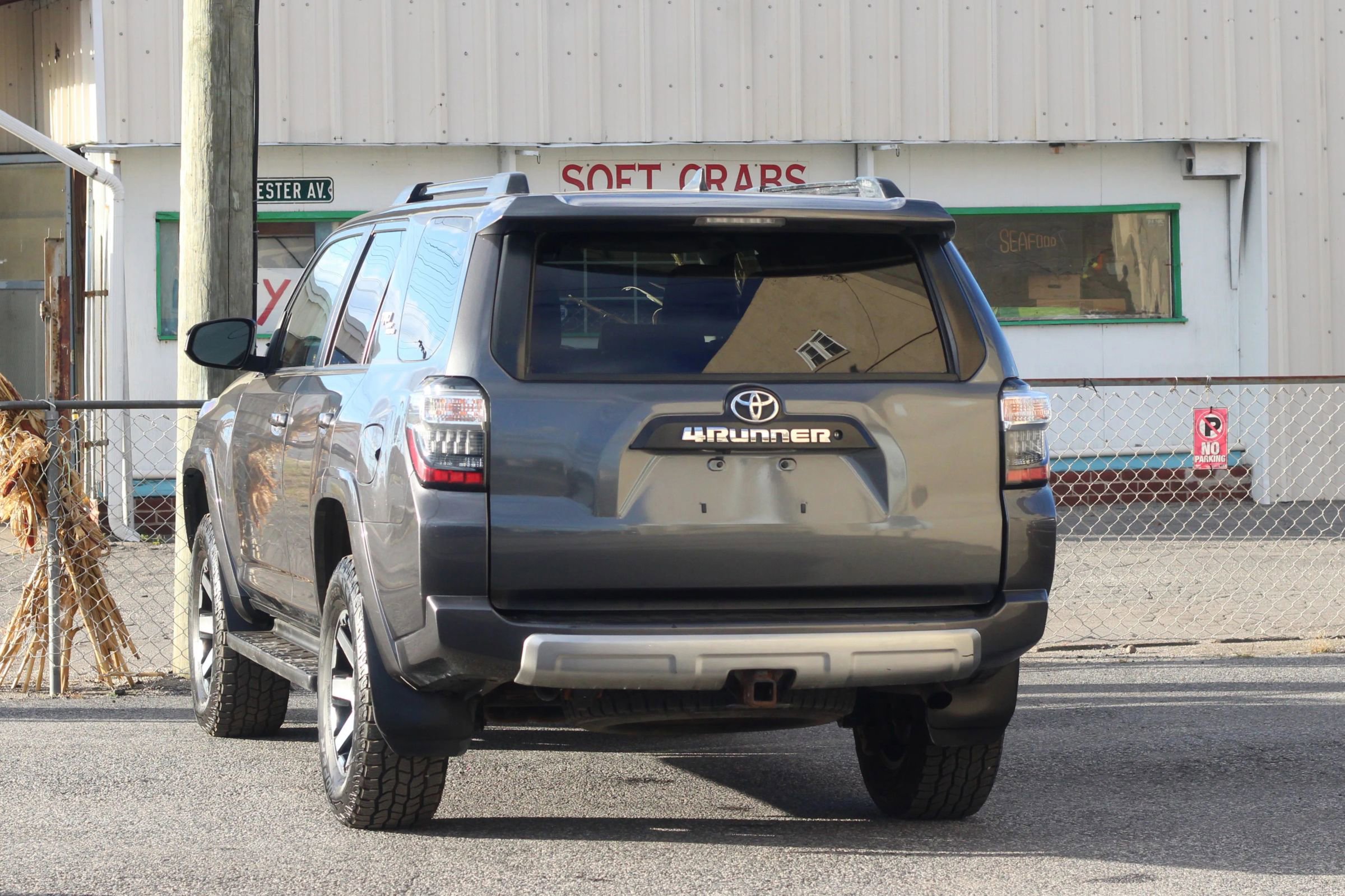 Used 2019 Toyota 4Runner 4WD image 6