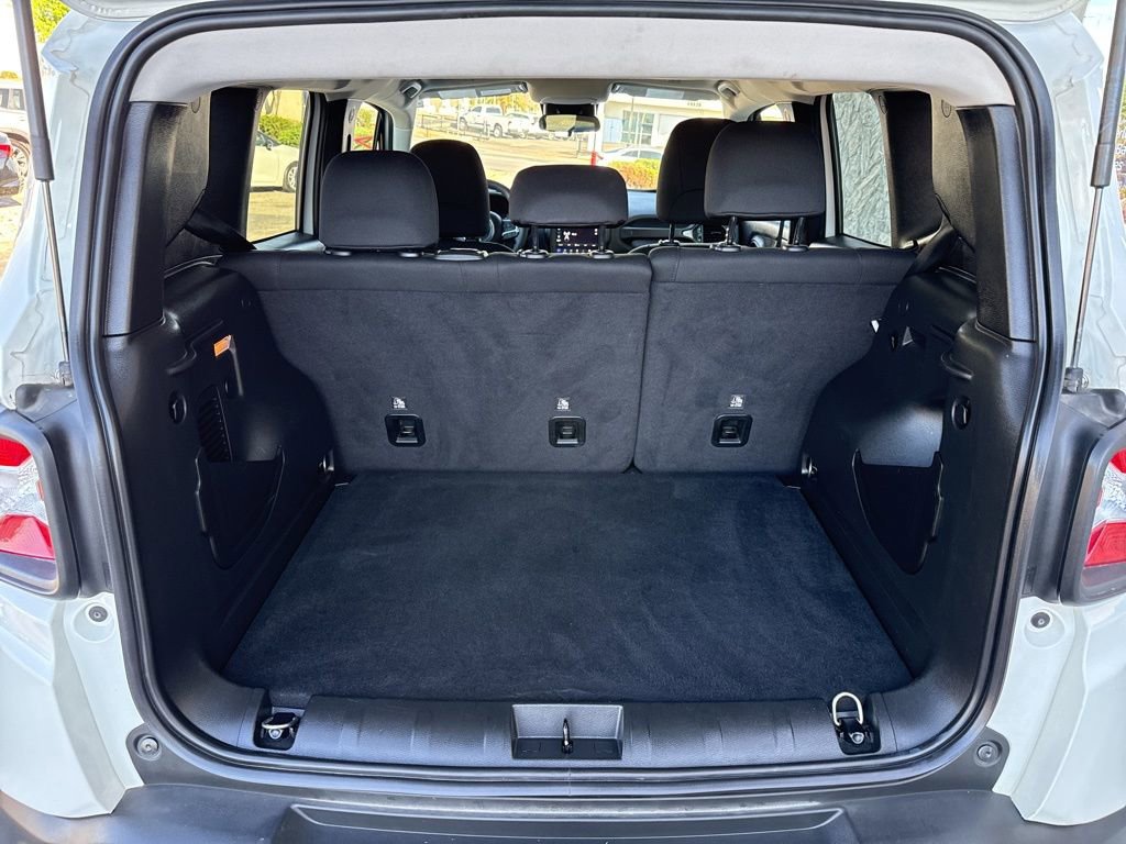 Used 2023 Jeep Renegade Latitude image 26