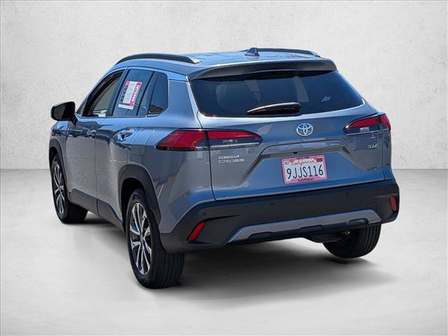 Used 2023 Toyota Corolla Cross XLE w/ Convenience Package FWD image 8