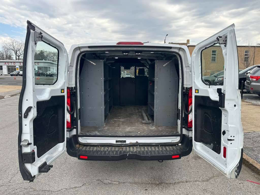 Used 2019 Ford Transit 250 130 Low Roof RWD image 8