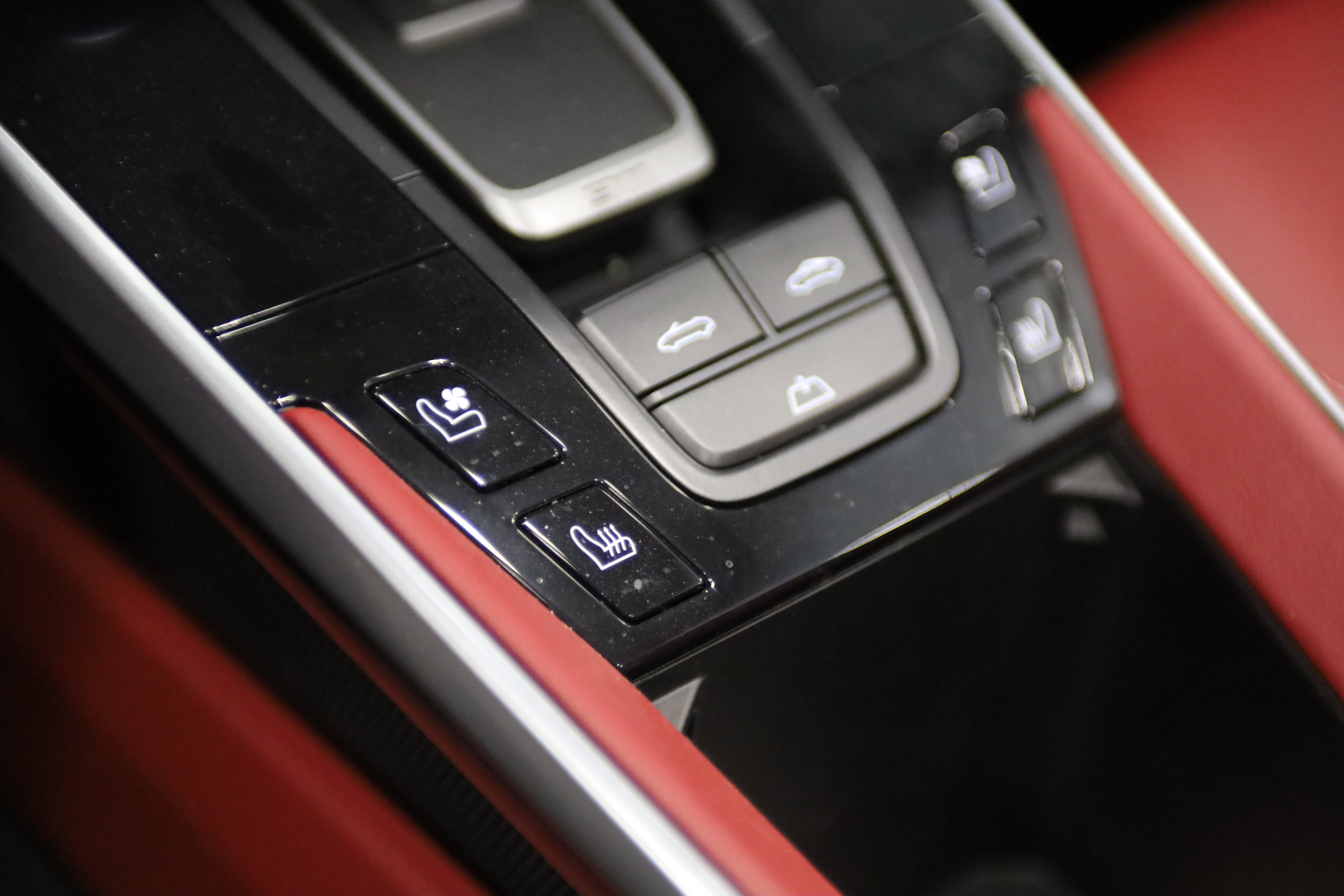Used 2023 Porsche 911 Turbo S AWD/4WD image 37