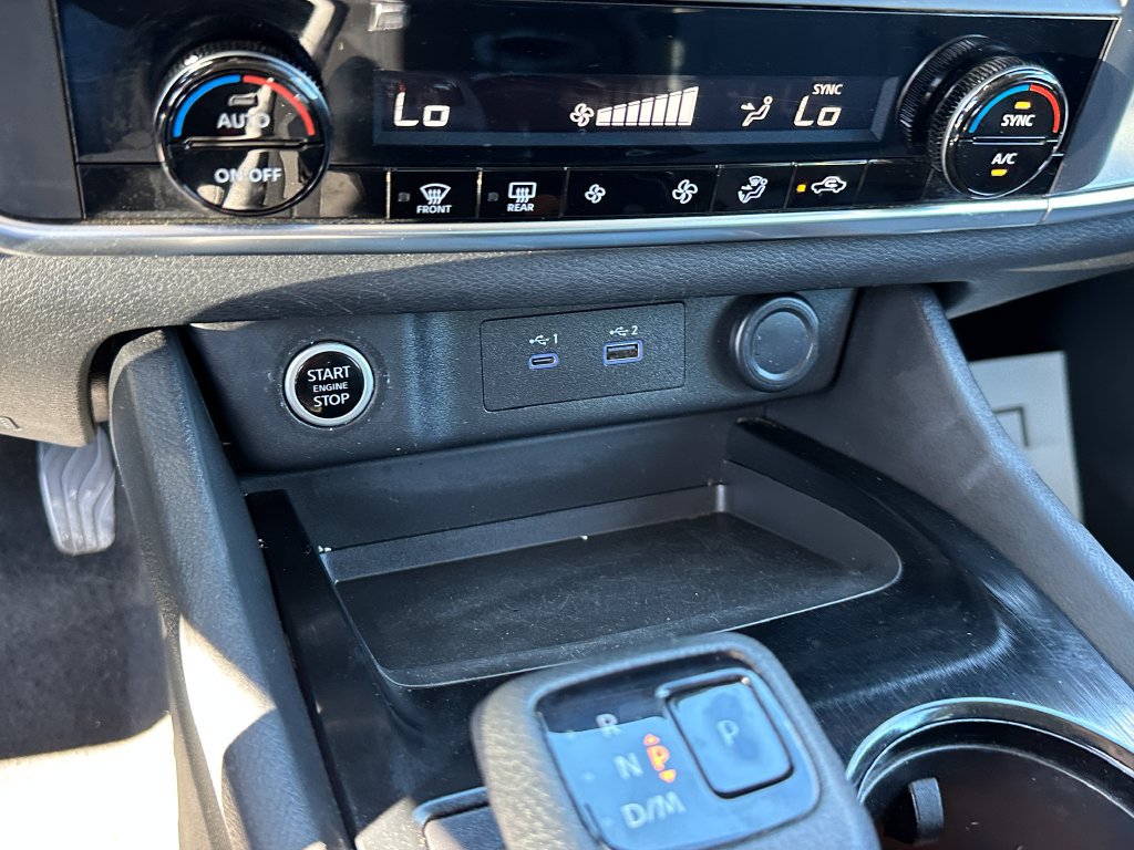 Used 2023 Nissan Rogue SV FWD image 25