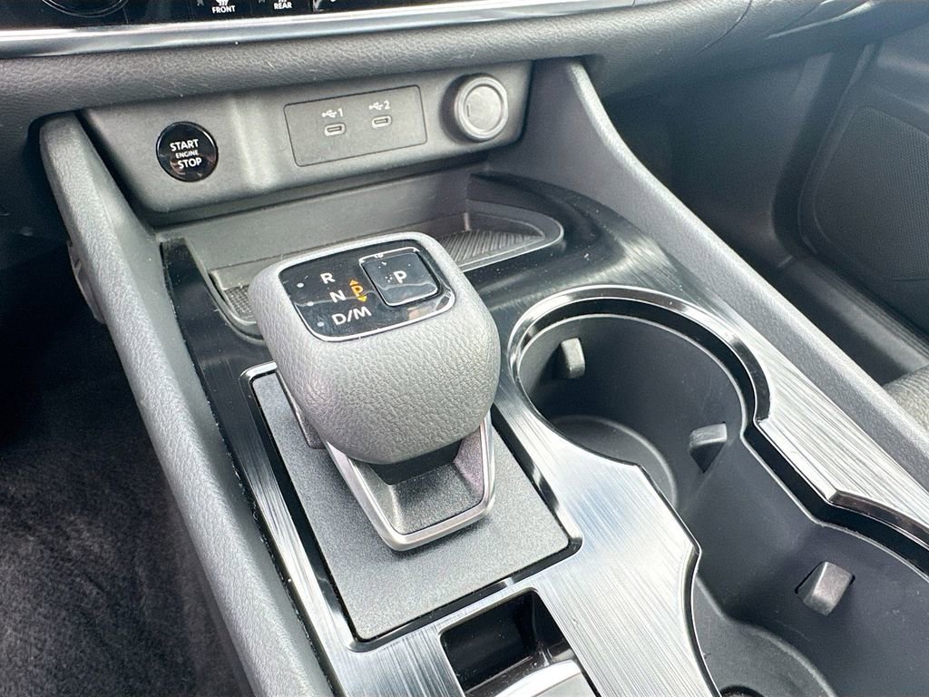 Used 2025 Nissan Rogue SV image 33