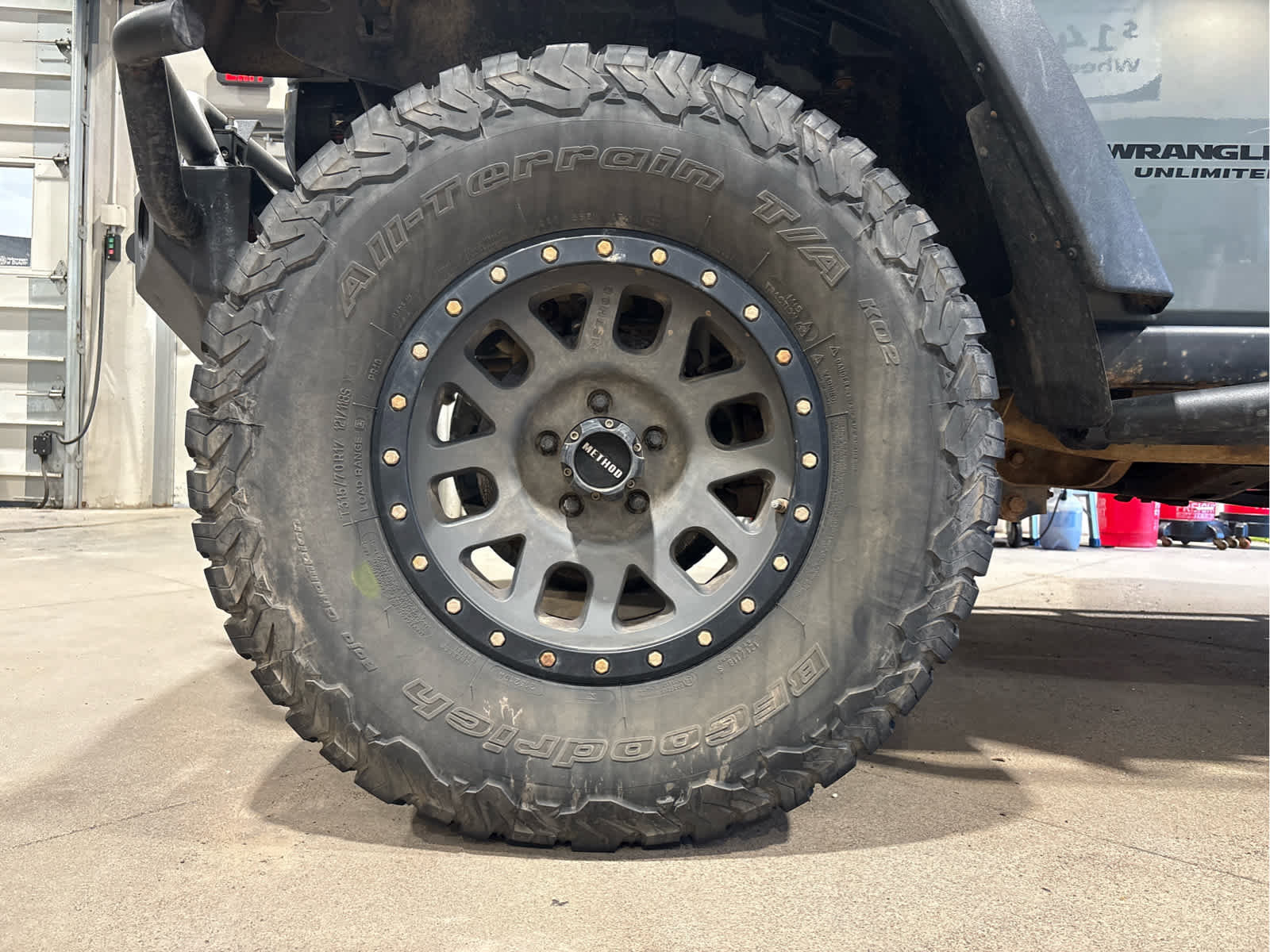 Used 2014 Jeep Wrangler Unlimited Rubicon w/ Connectivity Group image 13