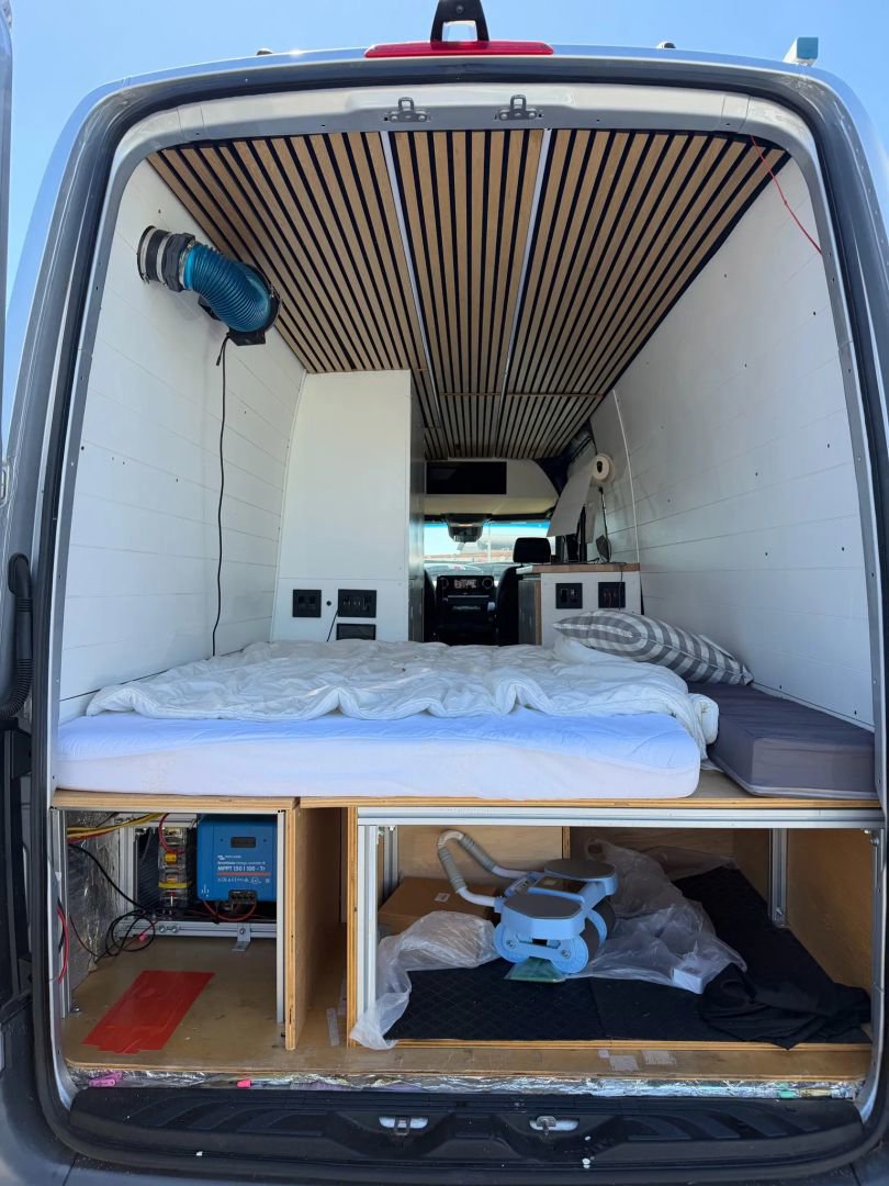 Used 2019 Mercedes-Benz Sprinter 4x4 170 image 14