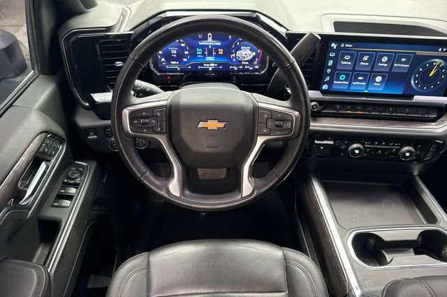 Used 2024 Chevrolet Silverado 2500 LTZ w/ LTZ Convenience Package image 16