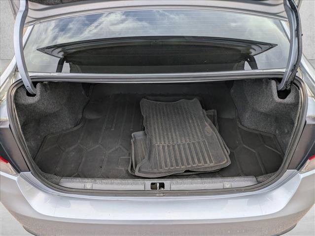 Used 2018 Subaru Impreza 2.0i Premium image 6