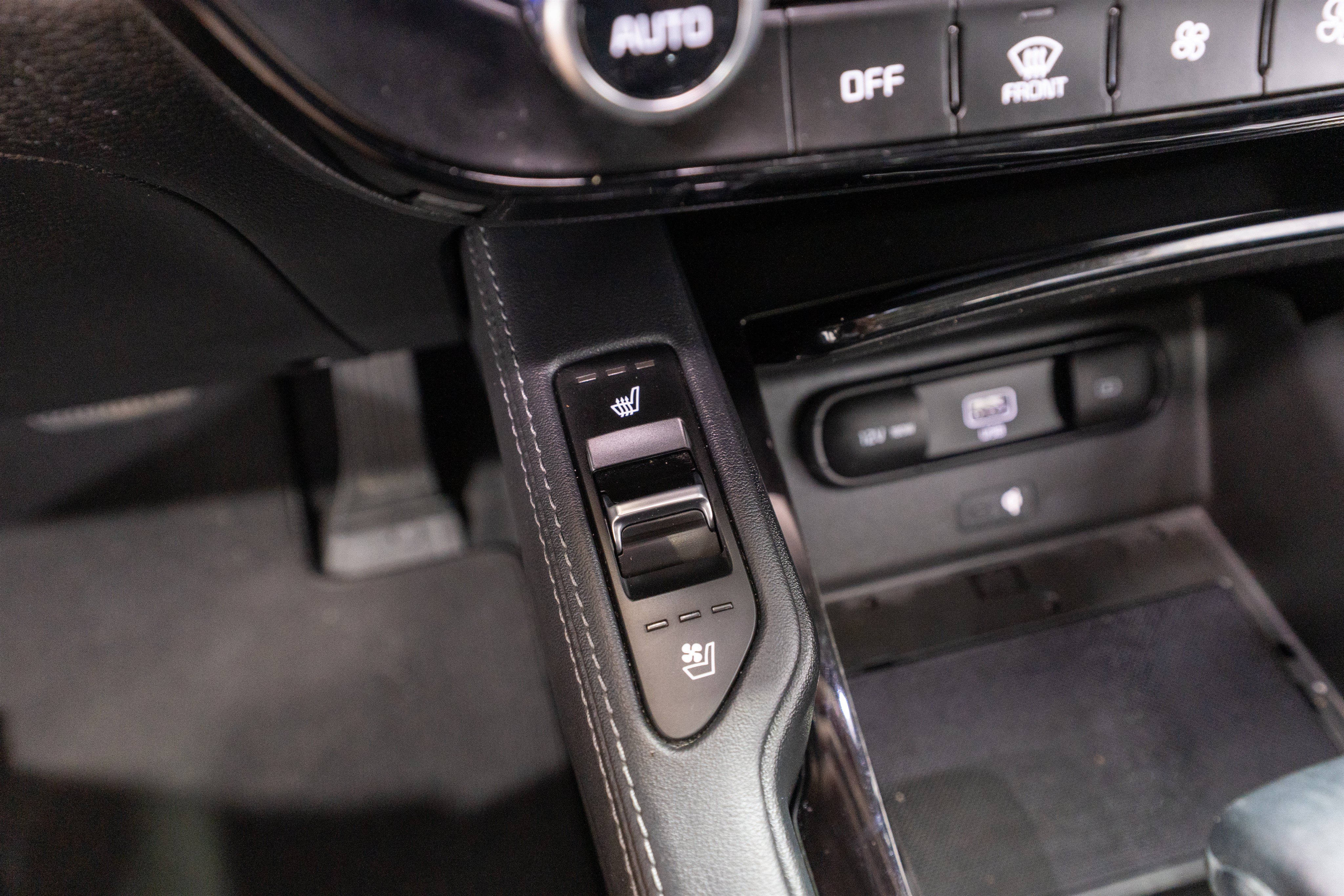 Used 2020 Kia Telluride EX w/ Towing Package FWD image 20