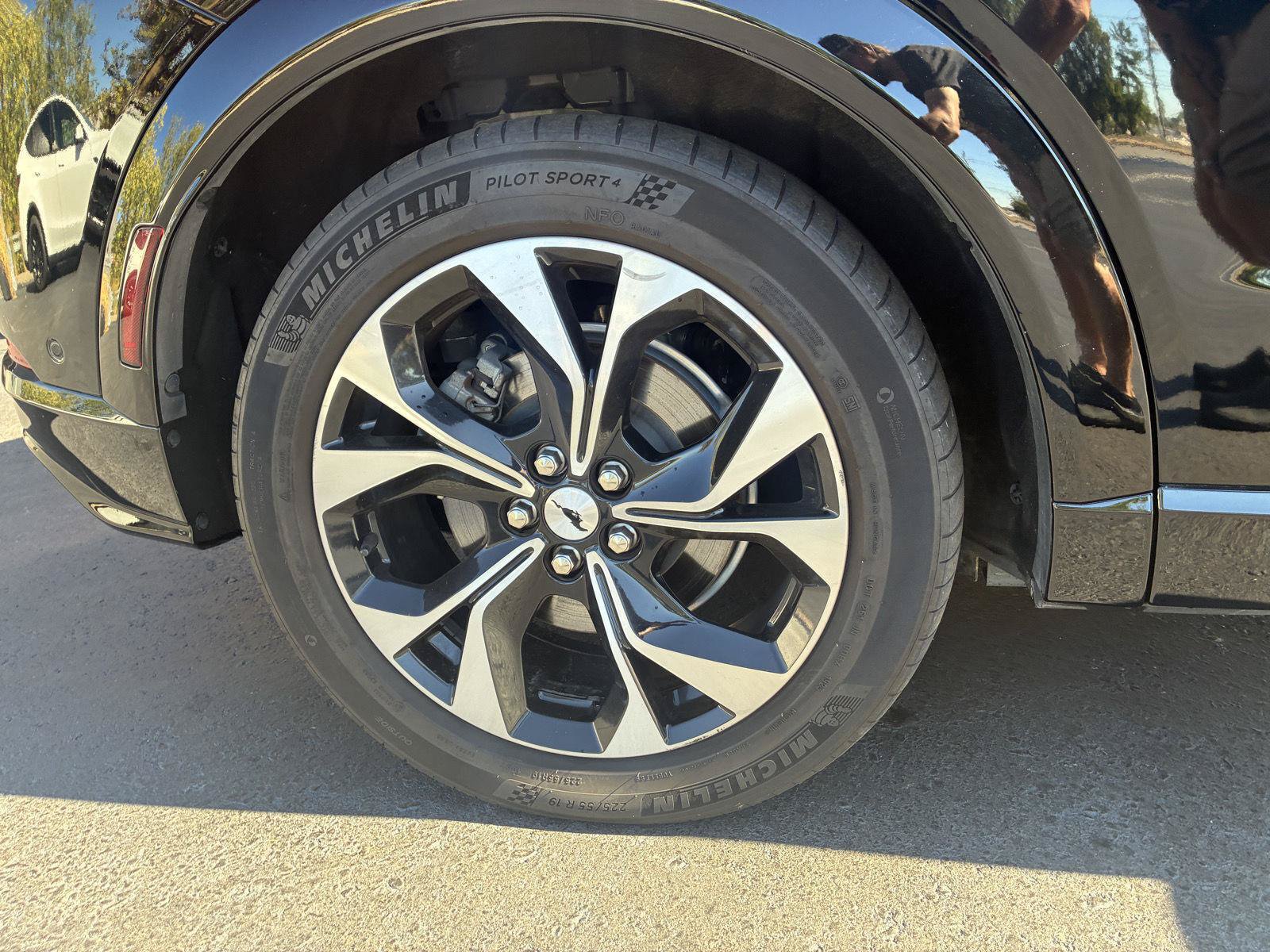 Used 2021 Ford Mustang Mach-E Premium RWD image 7