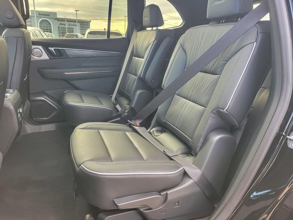 New 2026 Buick Enclave Avenir w/ Super Cruise Package image 12