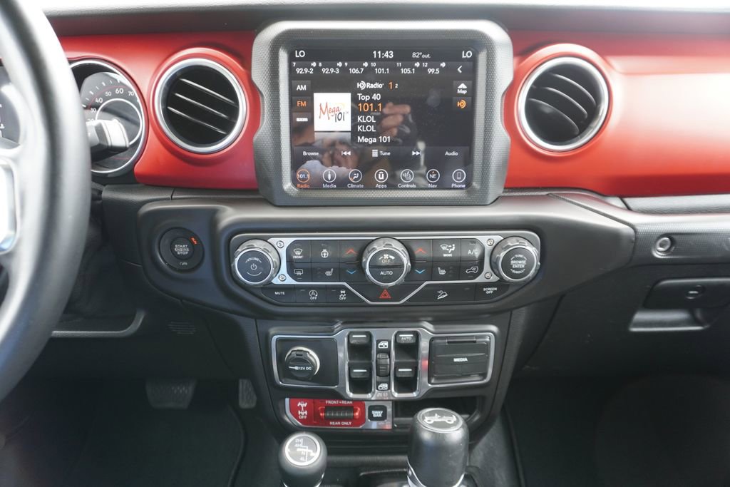 Used 2018 Jeep Wrangler Unlimited Rubicon AWD/4WD image 13