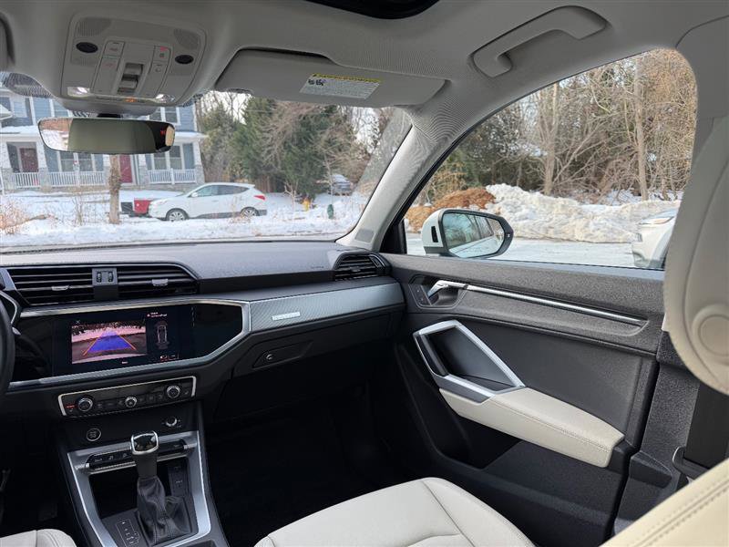 Used 2022 Audi Q3 2.0T Premium w/ Convenience Package image 32