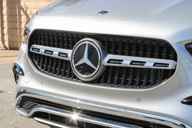 New 2026 Mercedes-Benz GLA 250 4MATIC image 5