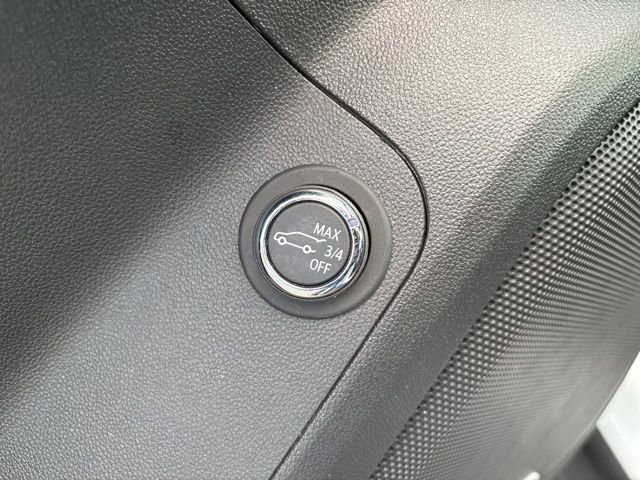 Used 2023 GMC Acadia Denali w/ Denali Technology Package image 17