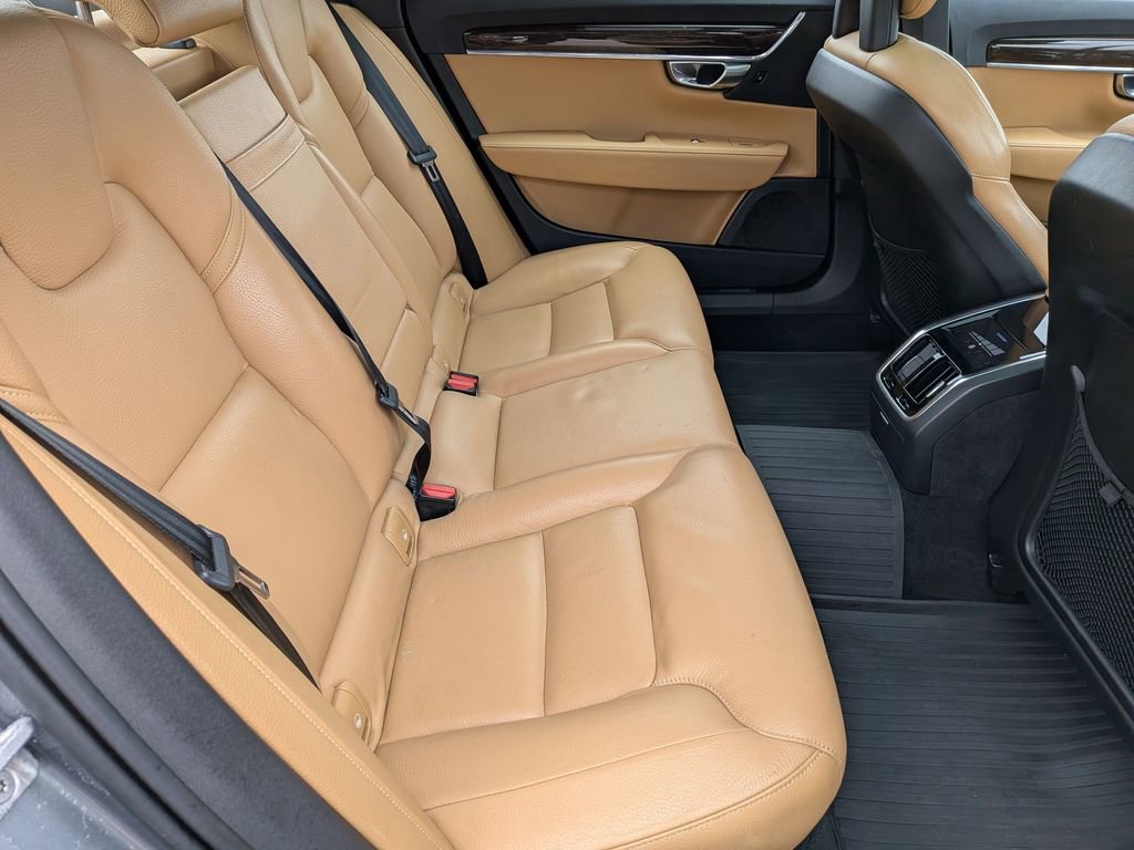 Used 2018 Volvo S90 T6 Momentum w/ Convenience Package image 29