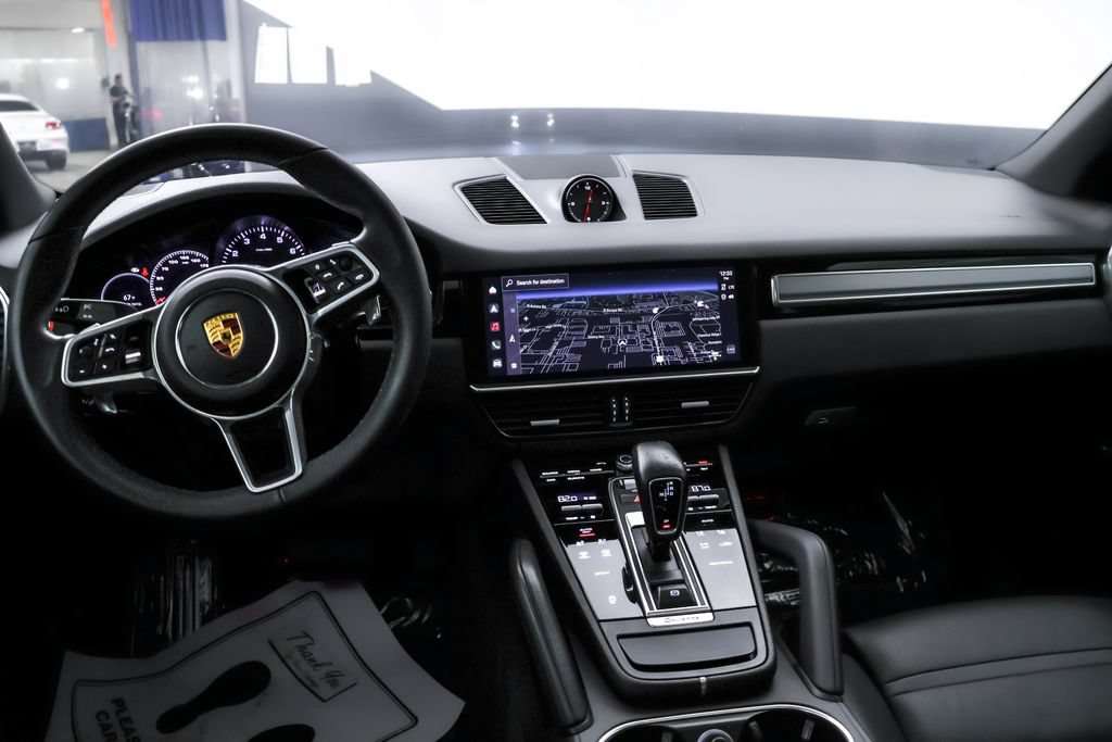 Used 2022 Porsche Cayenne Platinum Edition AWD/4WD image 26