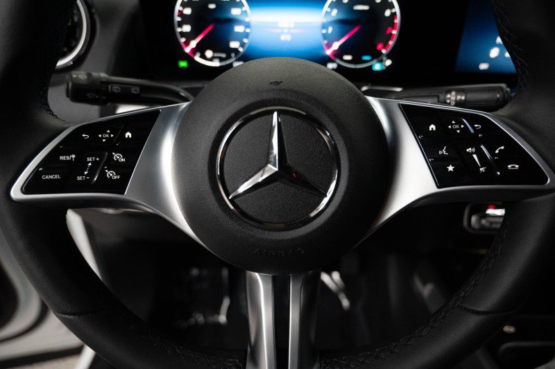 Certified 2026 Mercedes-Benz GLB 250 4MATIC image 29